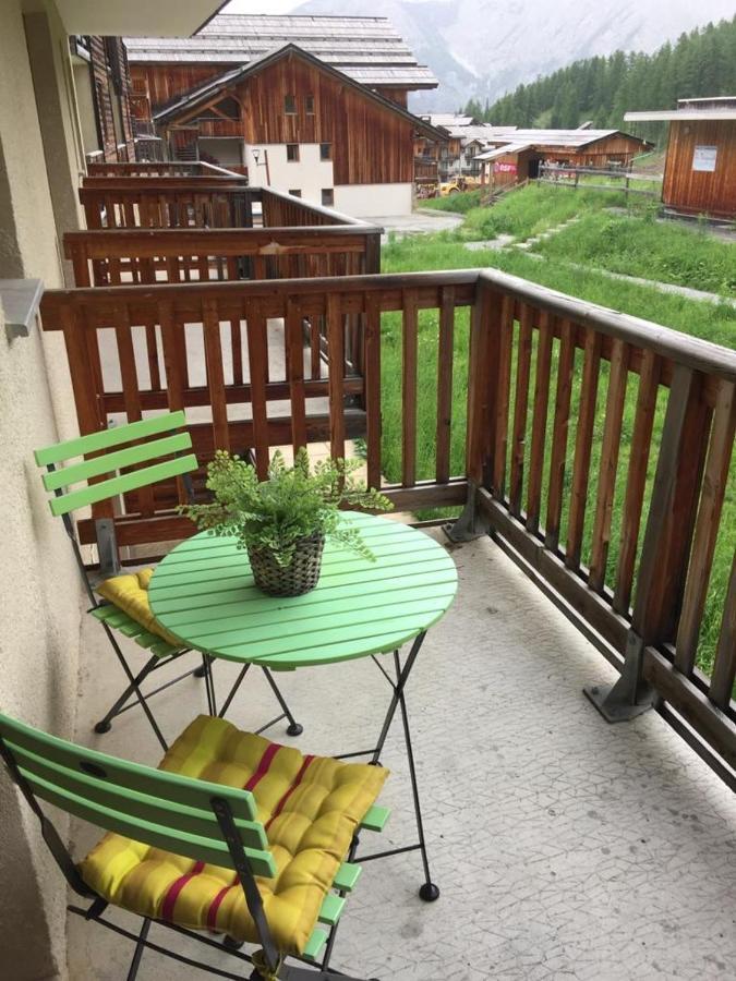Studio Vue Piste + Parking Souterrain Privatif Inclus Les Orres Exterior photo